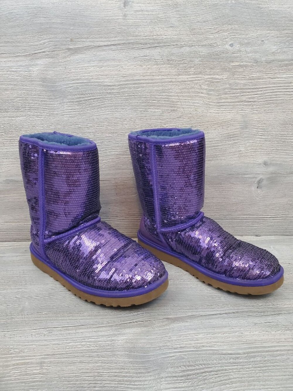 UGG women's Classic Short Sequin Boot - Purple